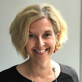 Pia Skott