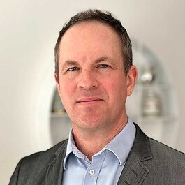 Erik Lindfors