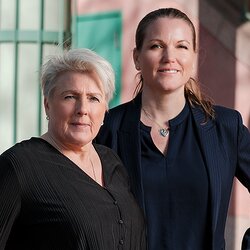 Annika Staaf och Anna Fritzheimer - experter på socialtjänstlagen | © Gothia Kompetens